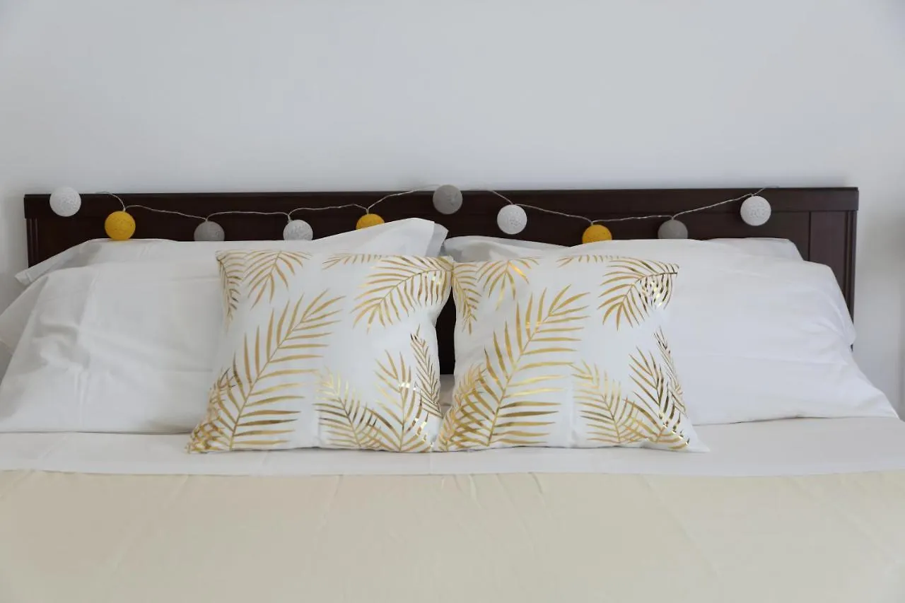 Coastal Seaview Suite & Central Balcony Street View Studio Cefalu